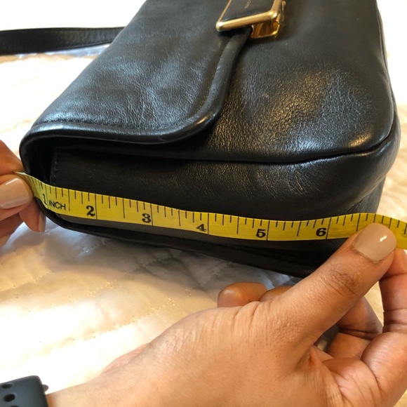 Marc Jacob Black Leather Shoulder/Cross body Bag - Picture 8 of 15